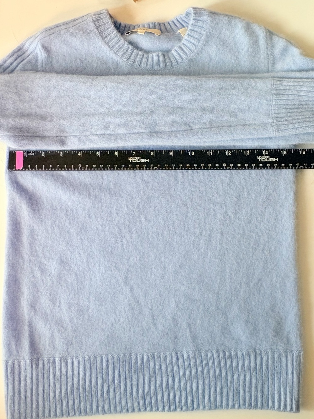 💙 Vince 100% Cashmere Baby Powder Blue Crewneck Sweater Size S (Mended) - Picture 6 of 9